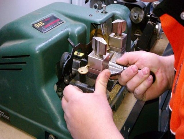 Car Key Duplication Abu Dhabi