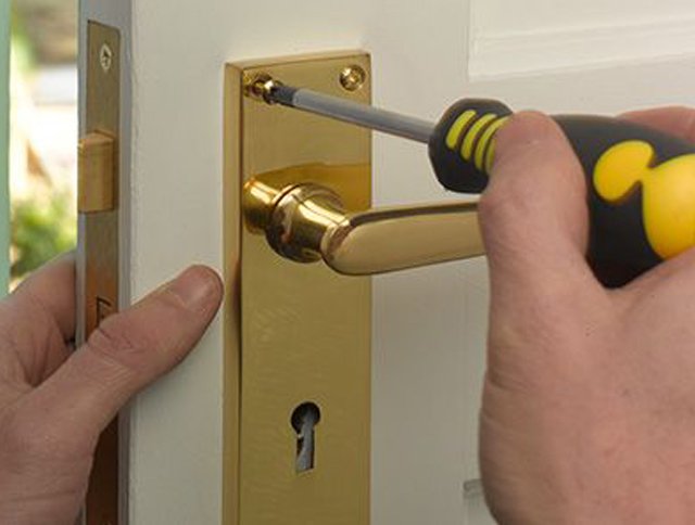 Lever & Store Locks Abu Dhabi